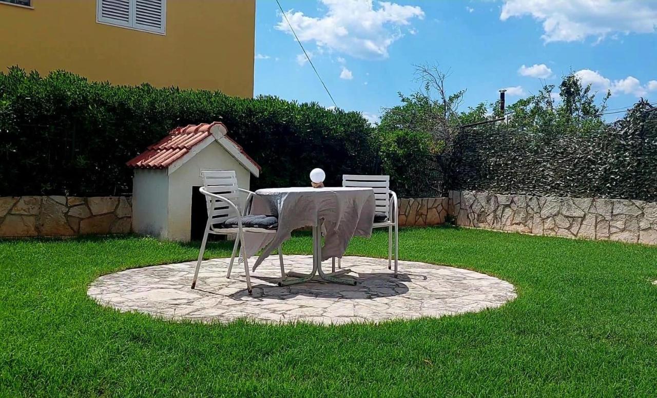 Apartman Pear - Makarska Eksteriør billede